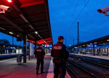 Gewalt an Bahnhöfen explodiert: Über 14.000 Gewalttaten im 1. Halbjahr 2025.