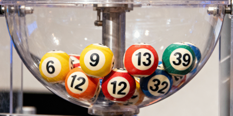 Lottozahlen 15.11.2025: Gewinnzahlen & Jackpot (