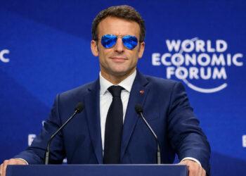 Macron Sonnenbrille: Warum der französische Präsident am WEF mit Pilotenbrille auftritt