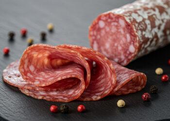 Salami Rückruf 2025: Listerien in italienischer Wurst – Diese Chargen sind betroffen