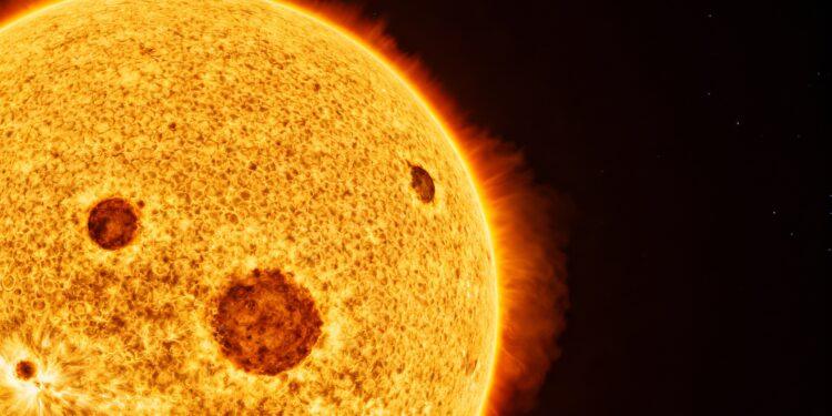 Sonnenflecken aktuell Kann man Sonnenflecken sehen