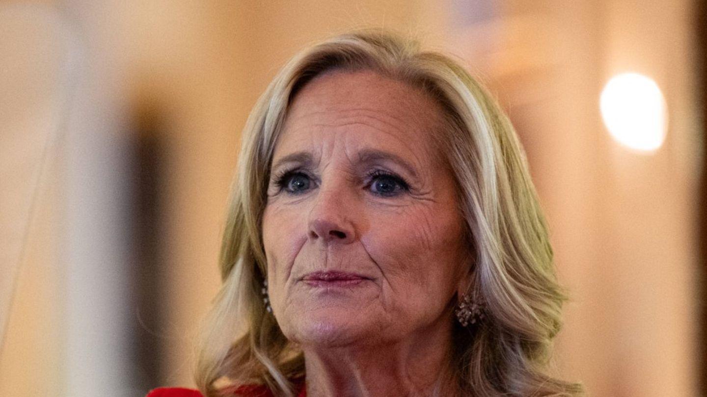 Stephen Dürr nach dem Dschungelcamp: Camp hat ihn "an die Kindheit erinnert" 5 Jill Biden: Ex-Mann wegen Mordverdacht angeklagt
