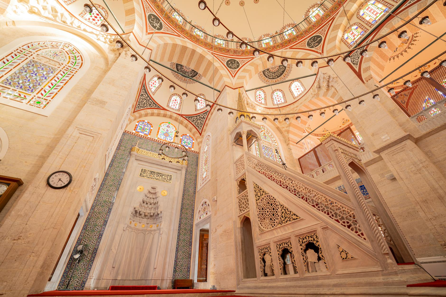 Illustration zu Amira Aly Dubai