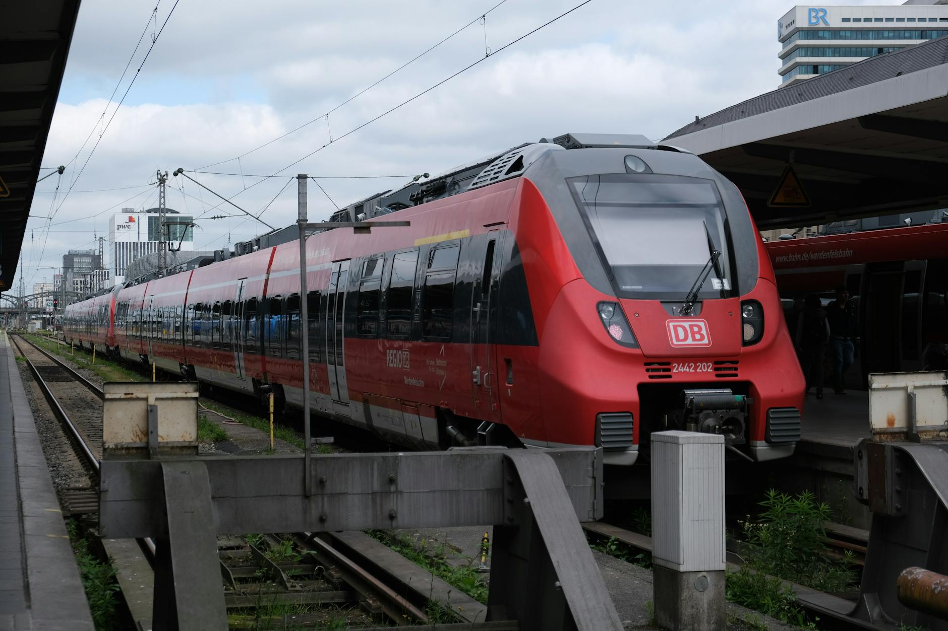 Detailansicht: Bahn Verspätungen Umfrage