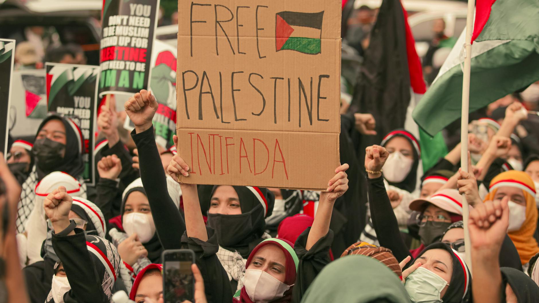 Bayern Fans Protest Symbolbild zum Thema Bayern Fans Protest