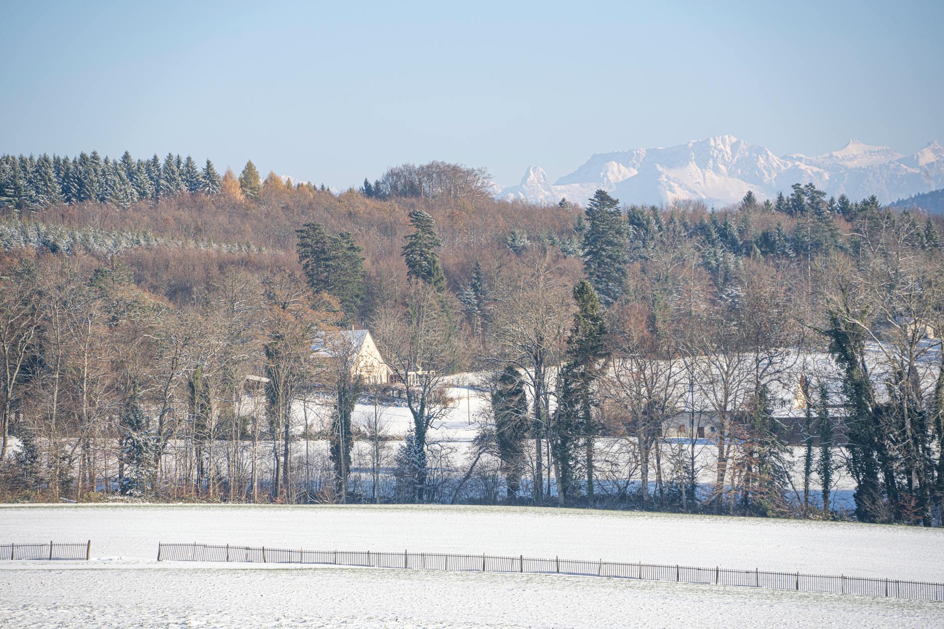 Brand Crans Montana Symbolbild zum Thema Brand Crans Montana