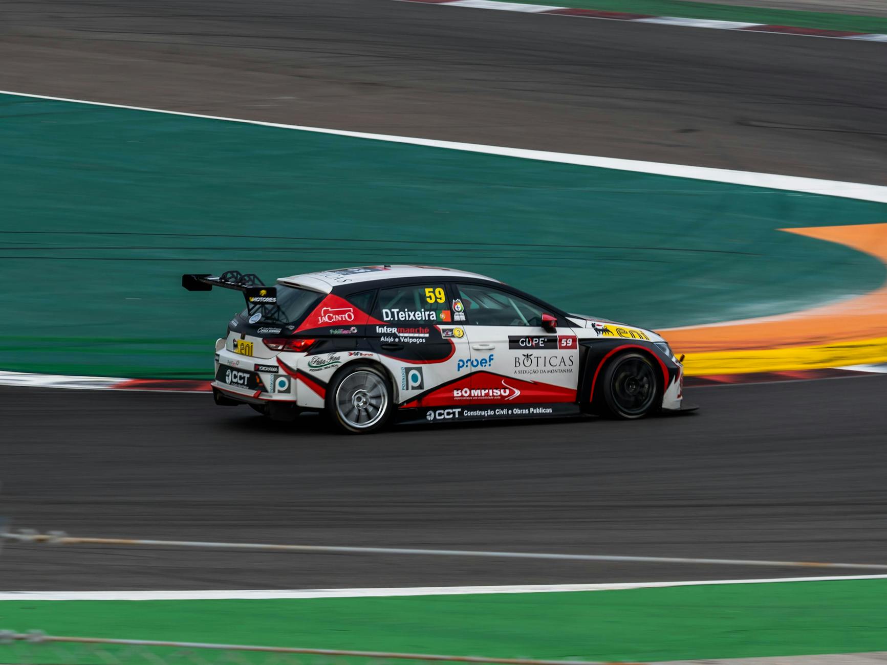 Illustration zu Cupra Raval