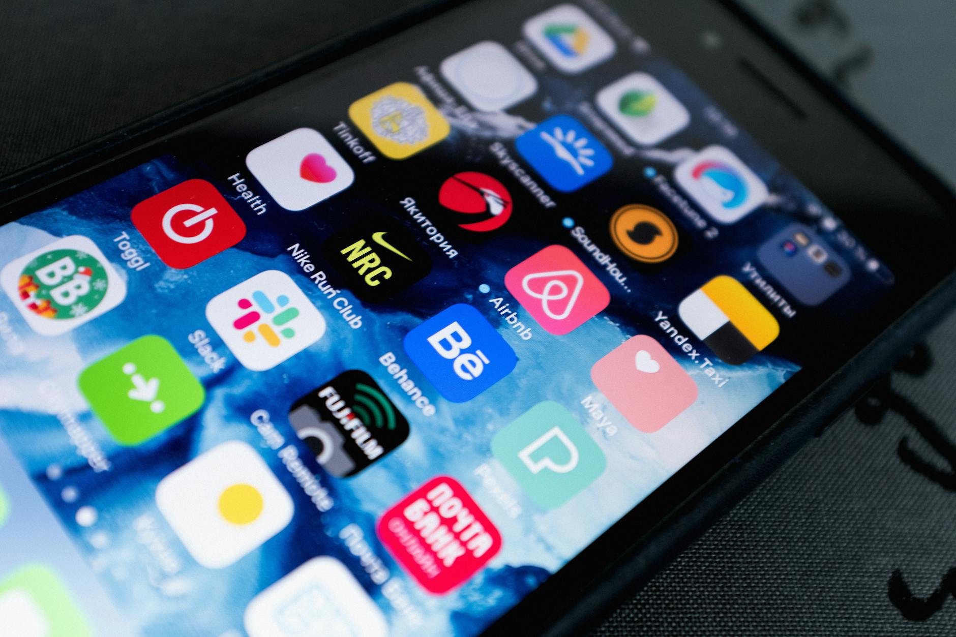 Illustration zu Dating Apps KI