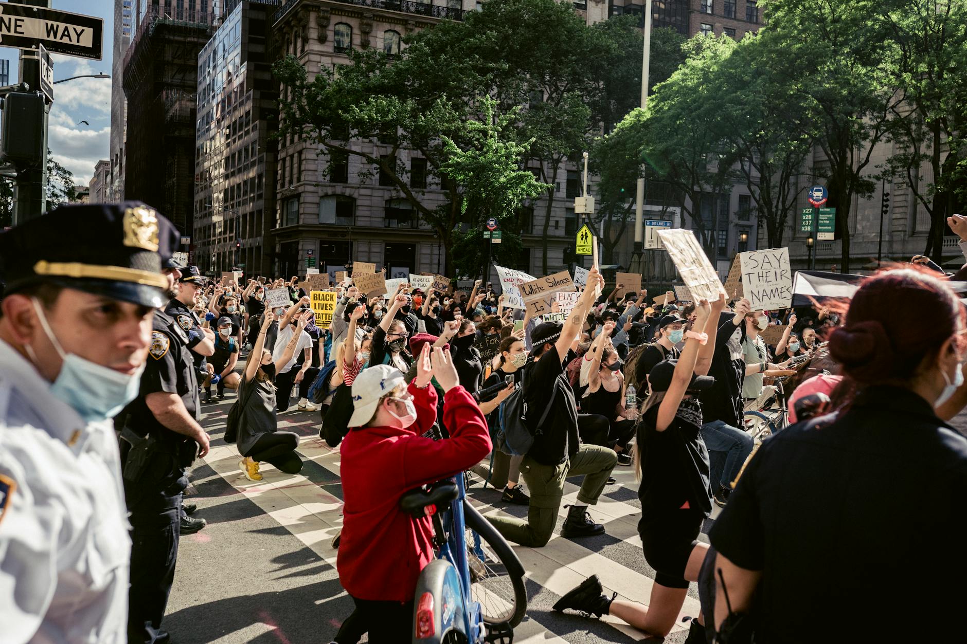 Symbolbild zum Thema Deutsch Iraner Protest