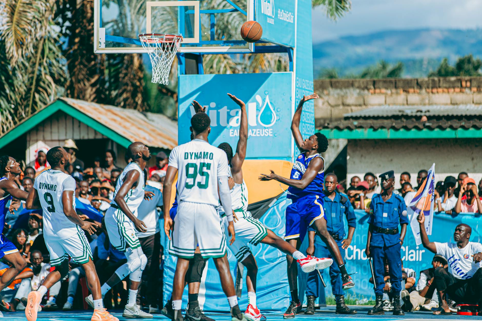 Dynamo – Elversberg Detailansicht: Dynamo – Elversberg