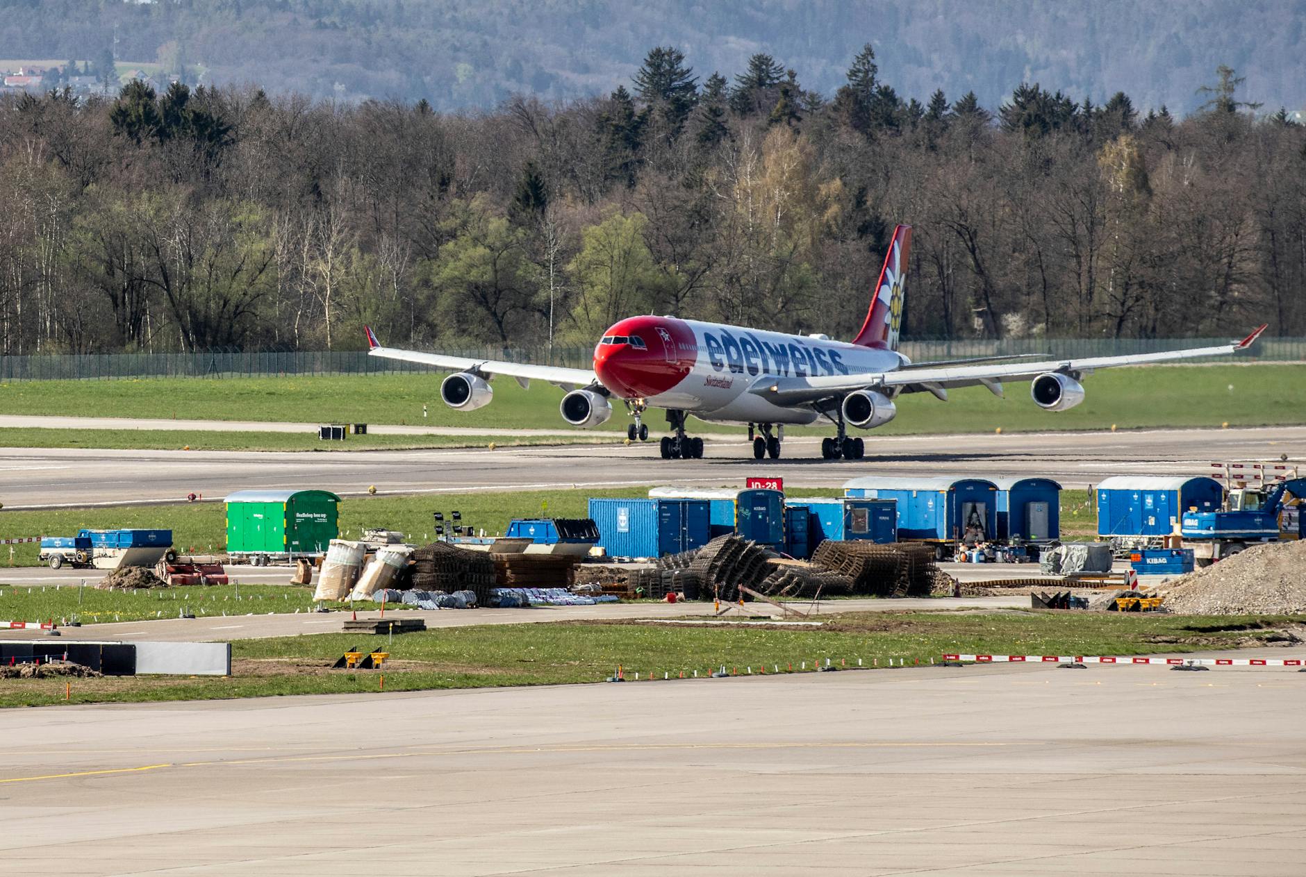 Detailansicht: Edelweiss Air