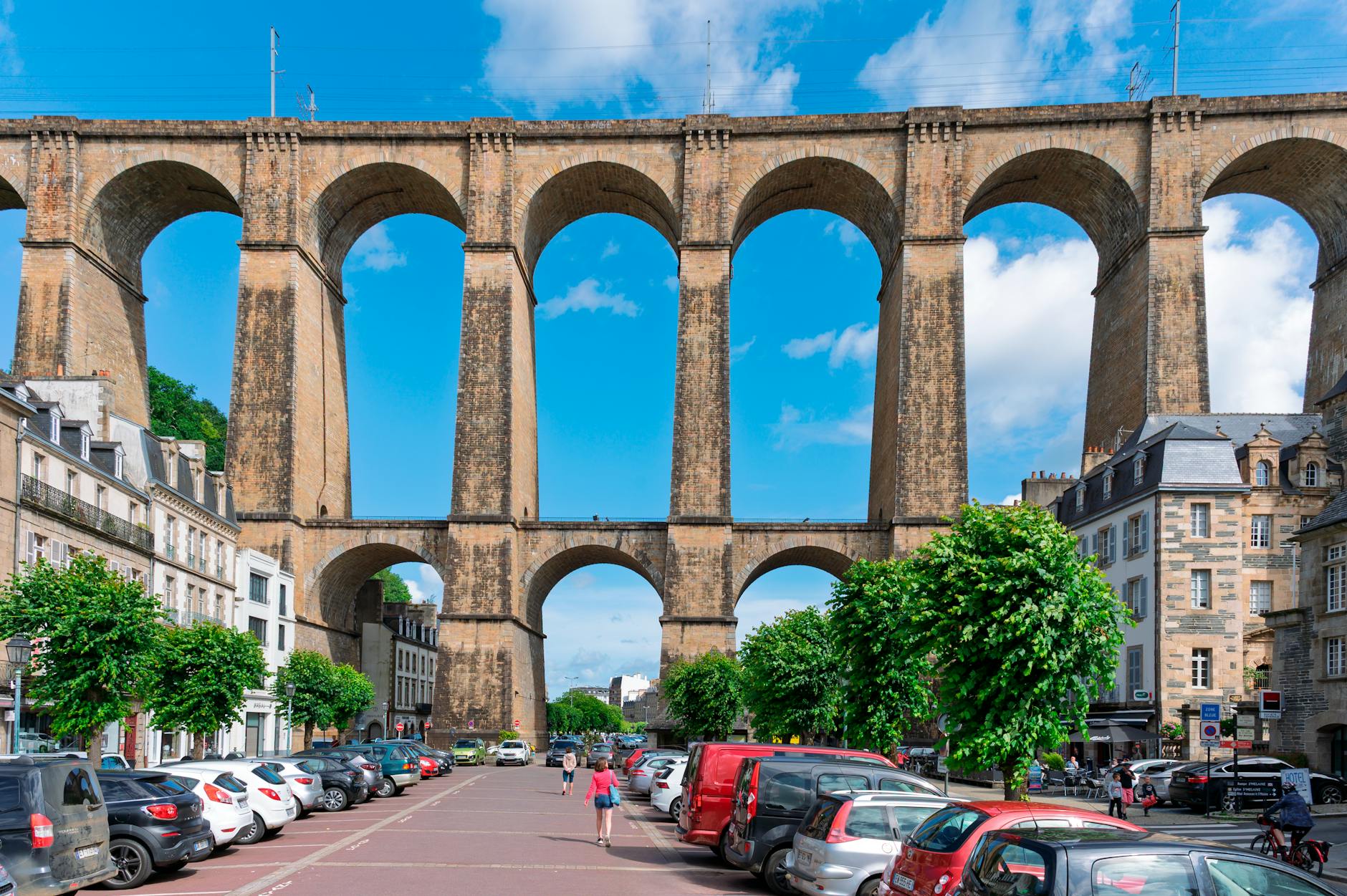 Effondrement Viaduc Portugal Illustration zu Effondrement Viaduc Portugal