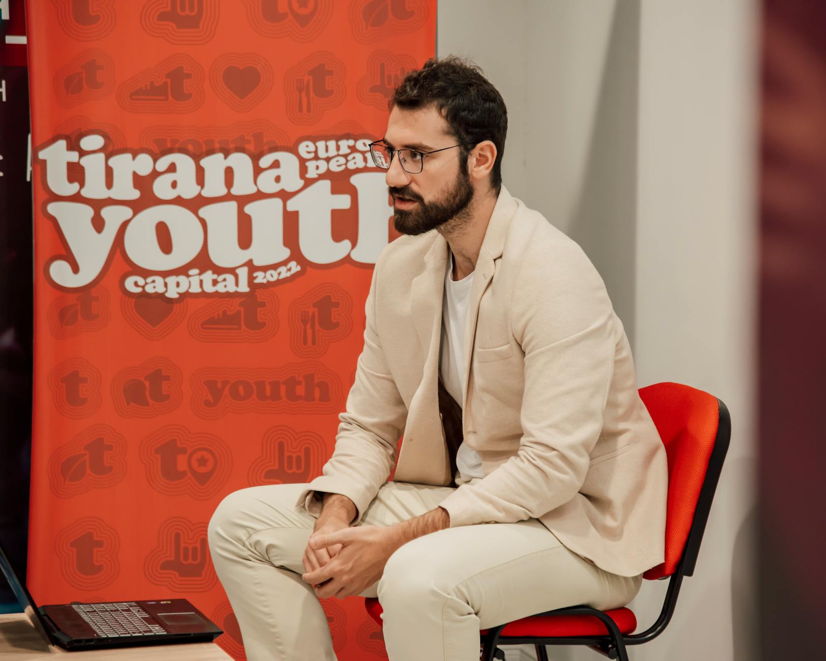 Symbolbild zum Thema Eren Dinkci