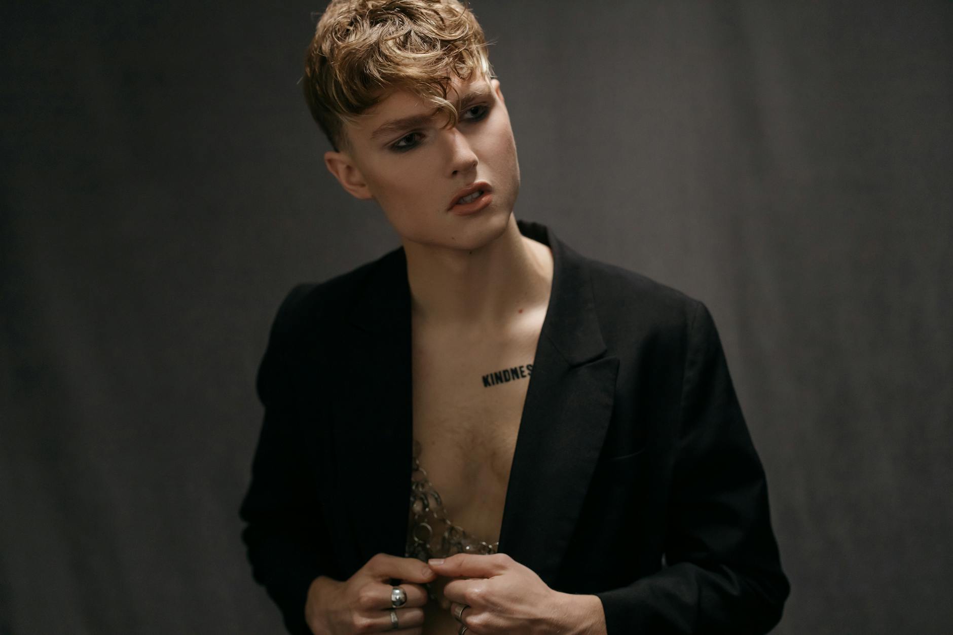 Illustration zu Felix GNTM 2026