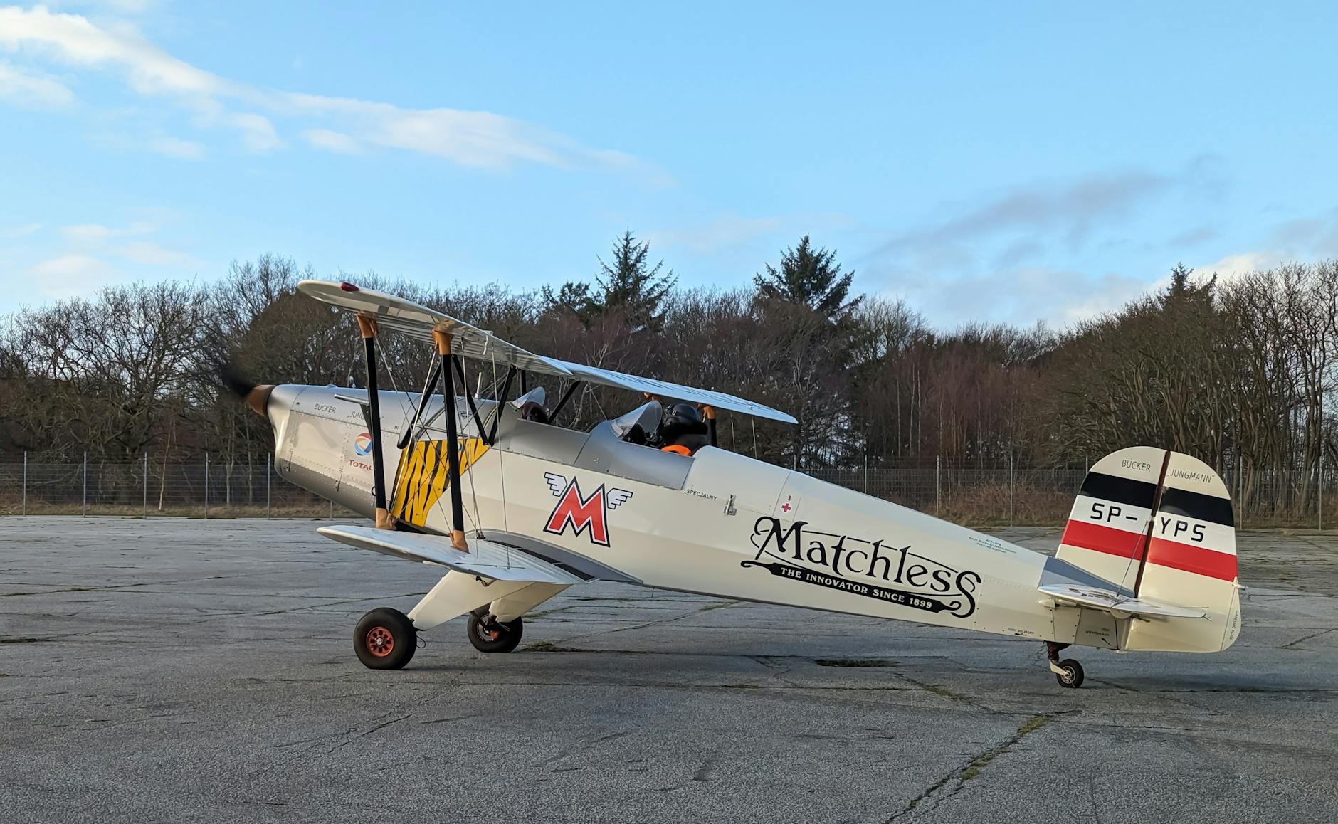 Detailansicht: Fluege Kerosinmangel