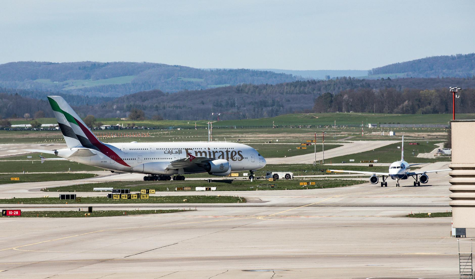 Symbolbild zum Thema Flughafen Kerosin