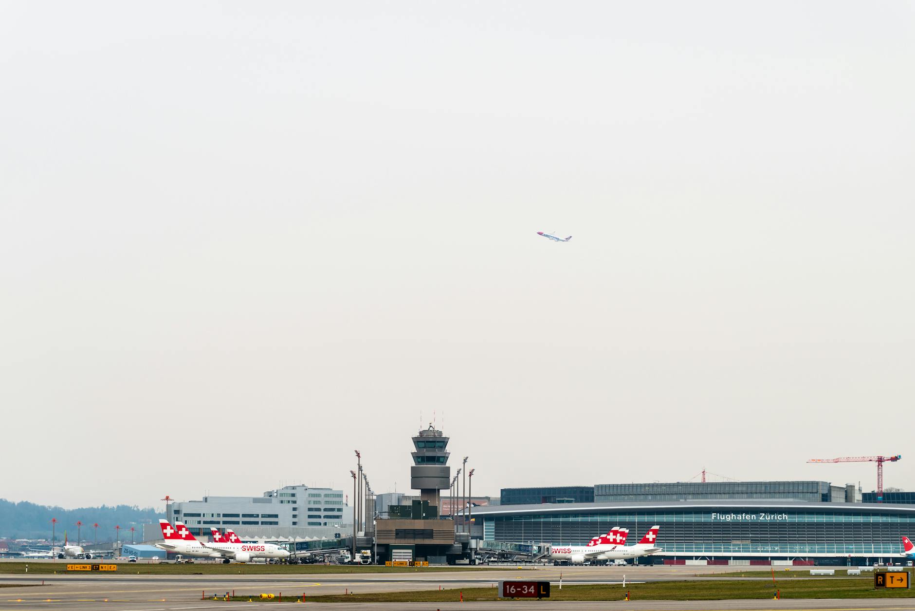 Detailansicht: Flughafen Kerosin