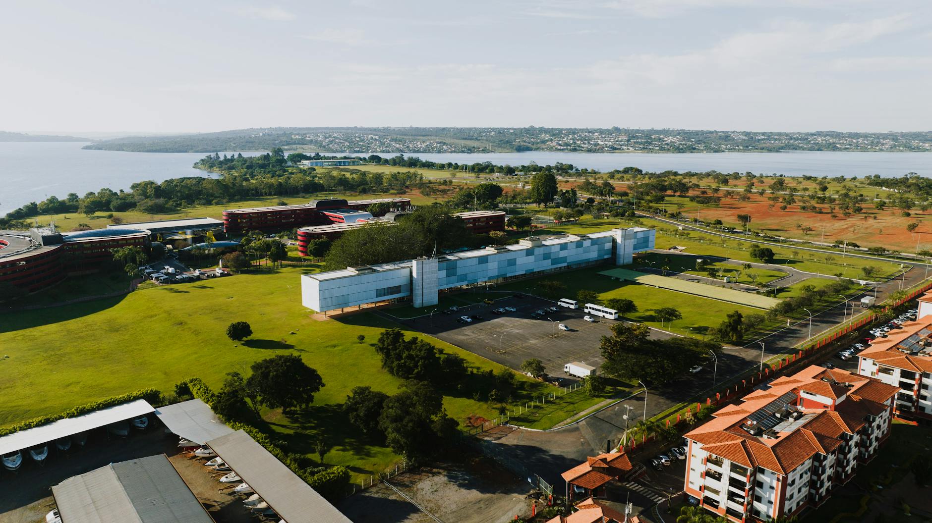 Detailansicht: Friedrich Merz Aussenpolitik