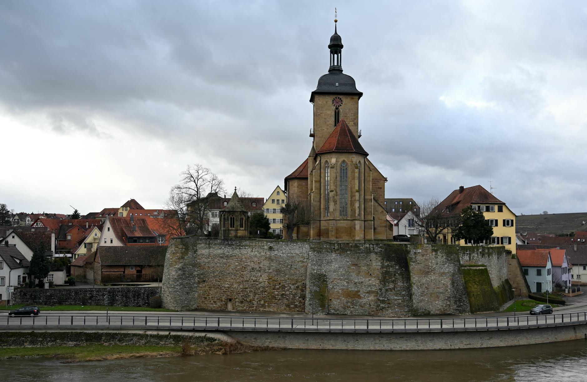 Illustration zu Frontalzusammenstoß Neckar-odenwald-kreis
