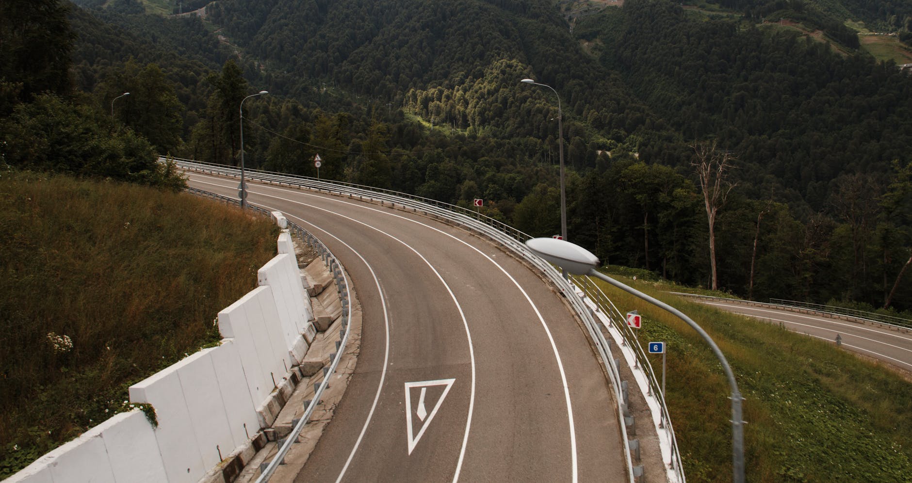 Detailansicht: Gotthard Stau Karfreitag
