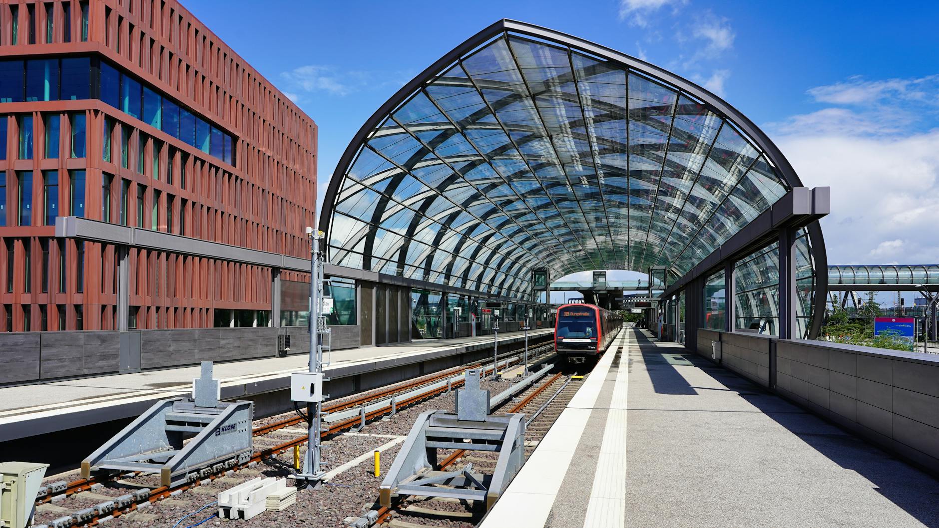 Detailansicht: Hamburg Flughafen Notlandung