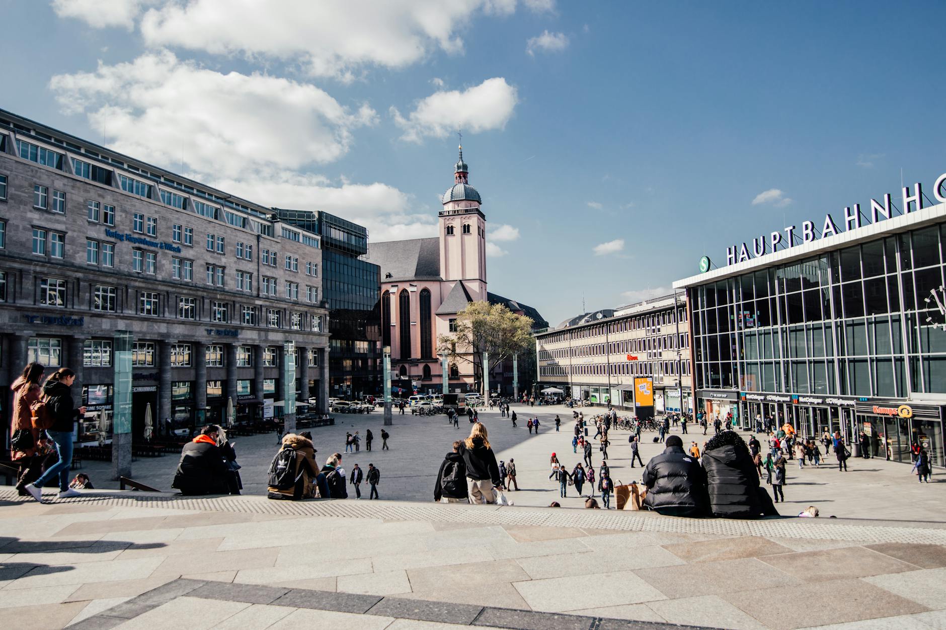 Symbolbild zum Thema Hauptbahnhof Würzburg Polizeieinsatz