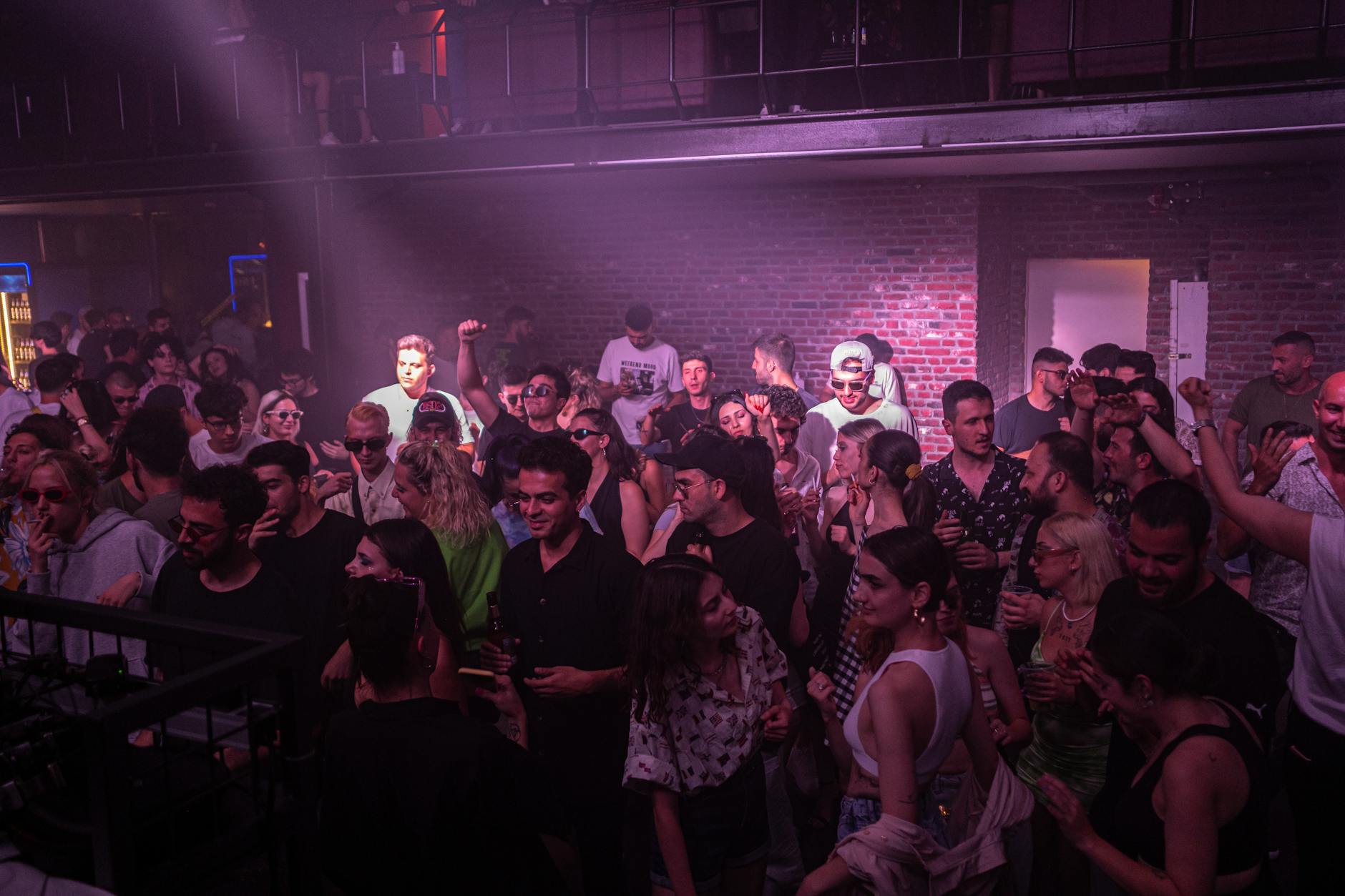 Symbolbild zum Thema Illegale Party Zürich