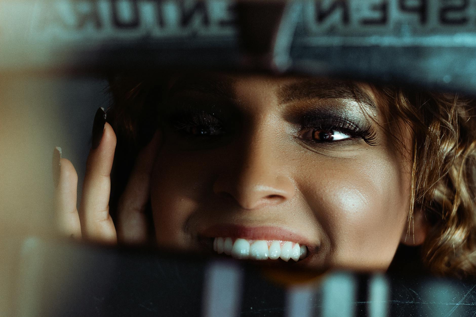 Kim Kardashian Lewis Hamilton Illustration zu Kim Kardashian Lewis Hamilton