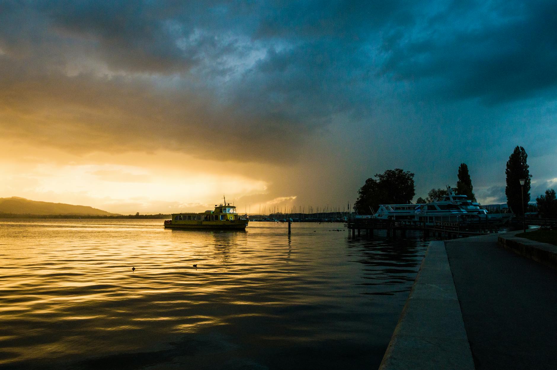 Detailansicht: Körperverletzung Zug