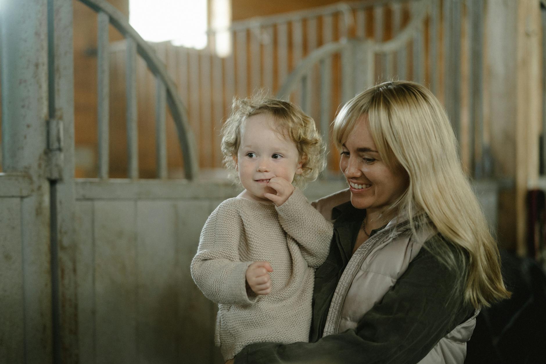 Illustration zu Lisa Kudrow Sohn