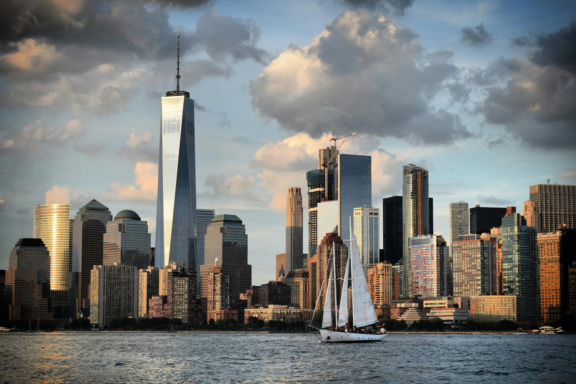 Symbolbild zum Thema Massimo Sinató