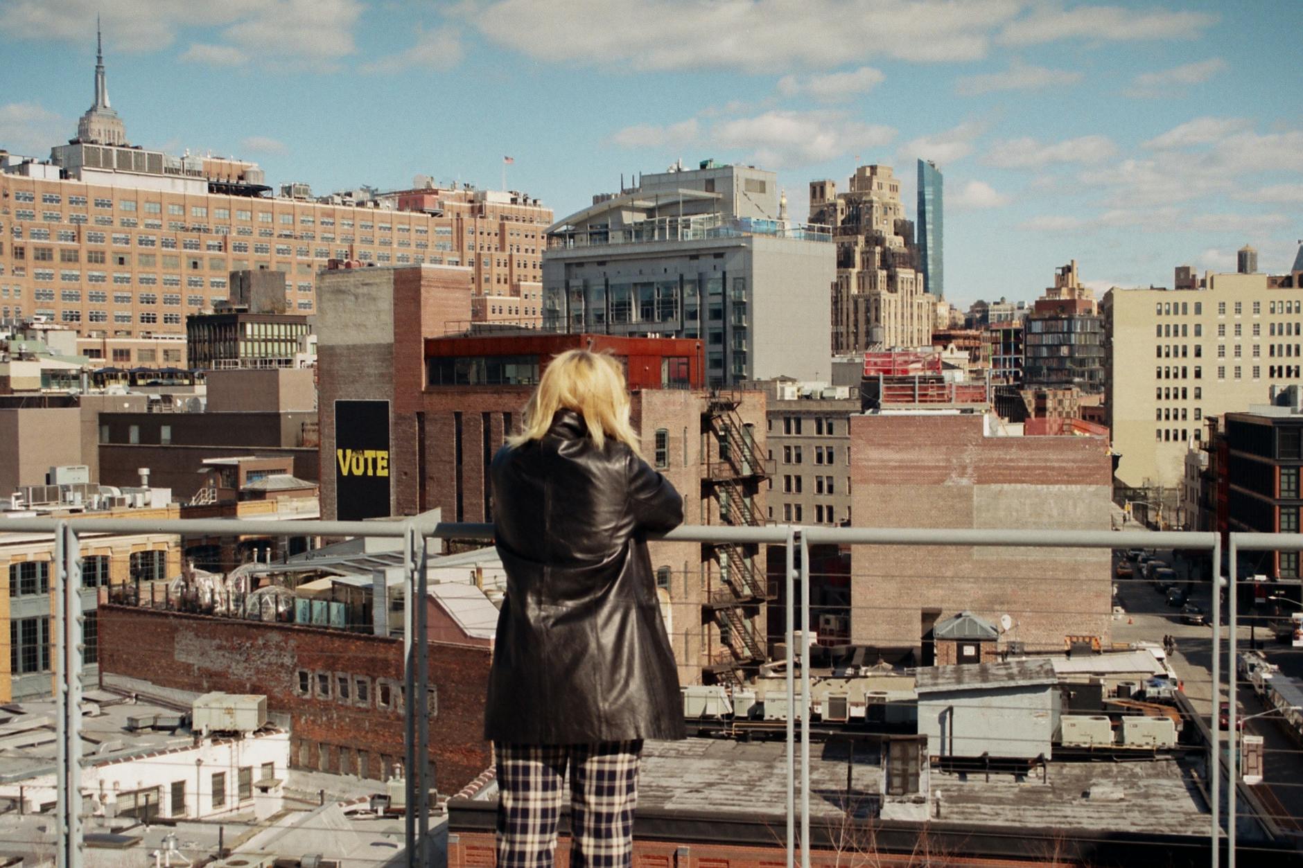 Illustration zu Maya Hawke Netflix