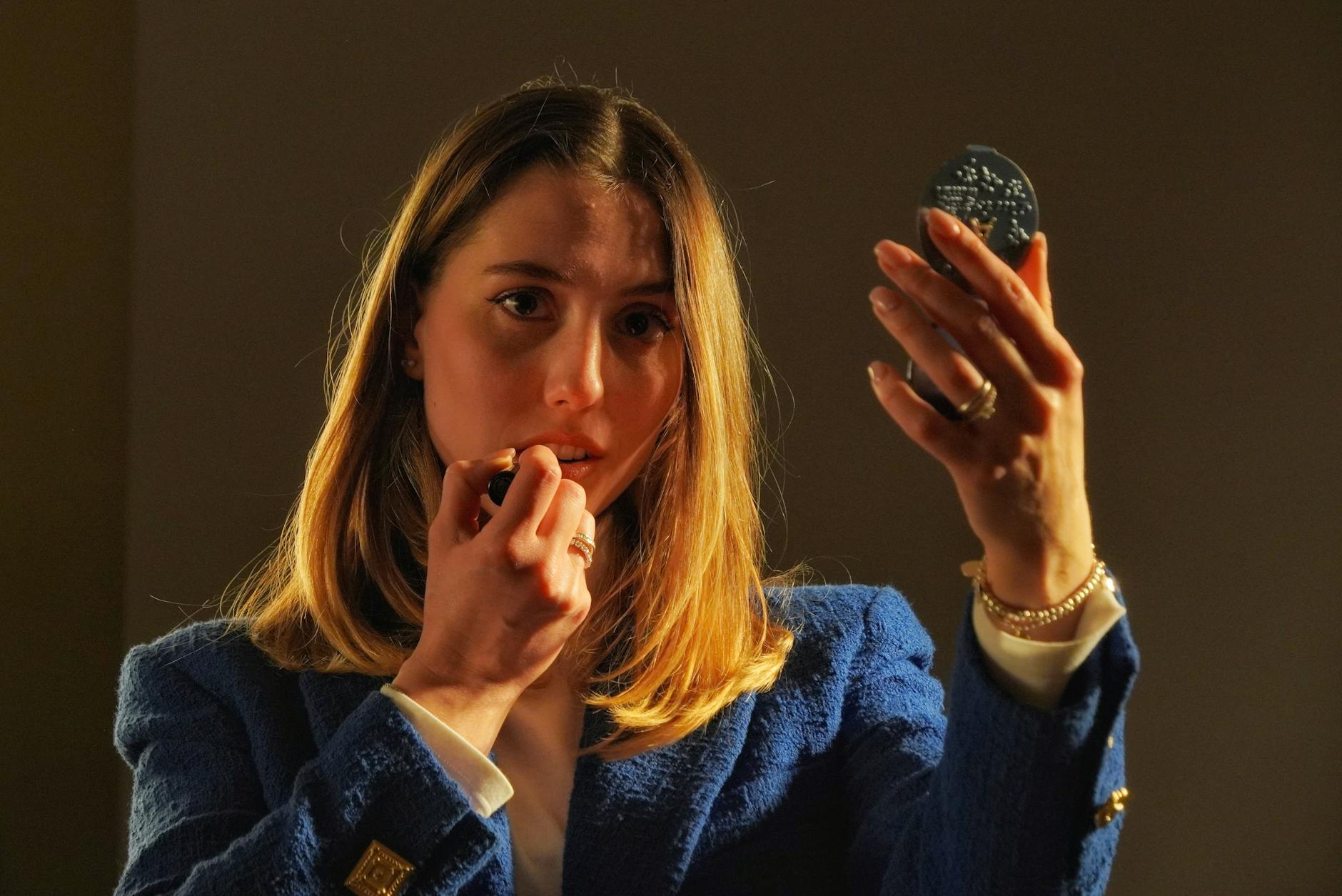 Illustration zu Melania Trump Epstein