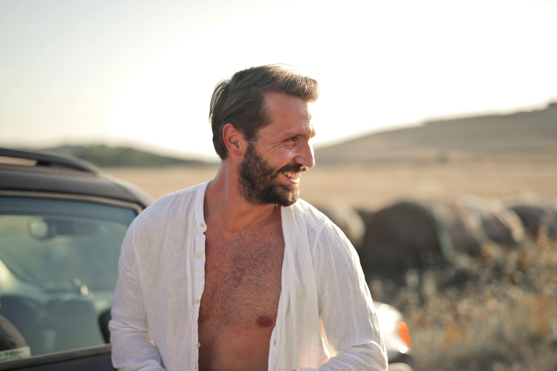 Detailansicht: Nackter Mann Fahrstunde