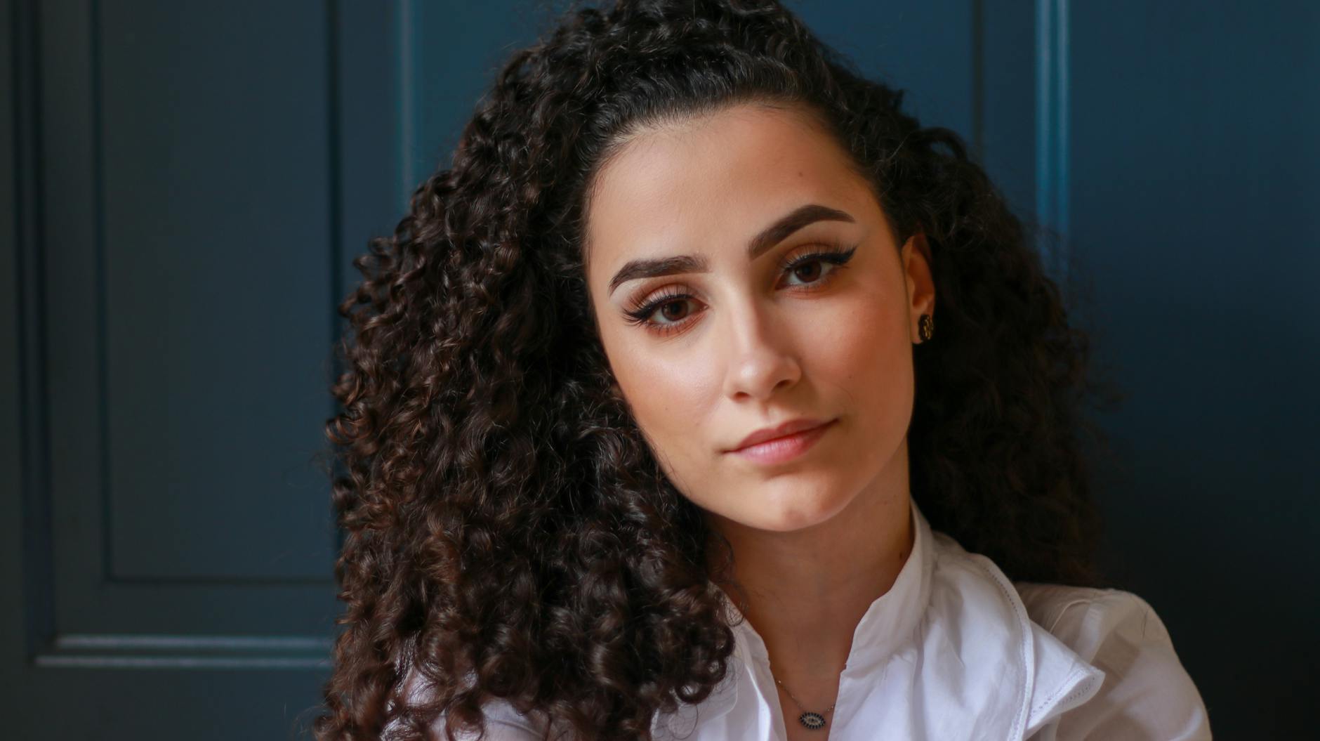 Detailansicht: Nadia Fares Schauspielerin