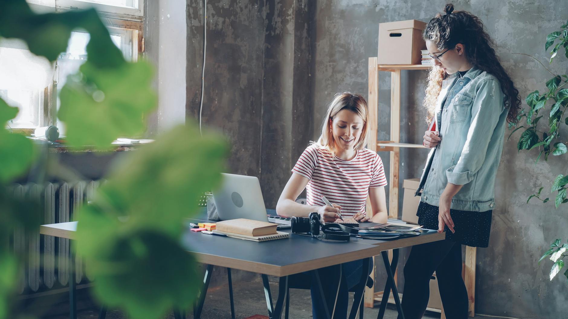 Detailansicht: Nagelstudio Ohne Arbeitsgenehmigung