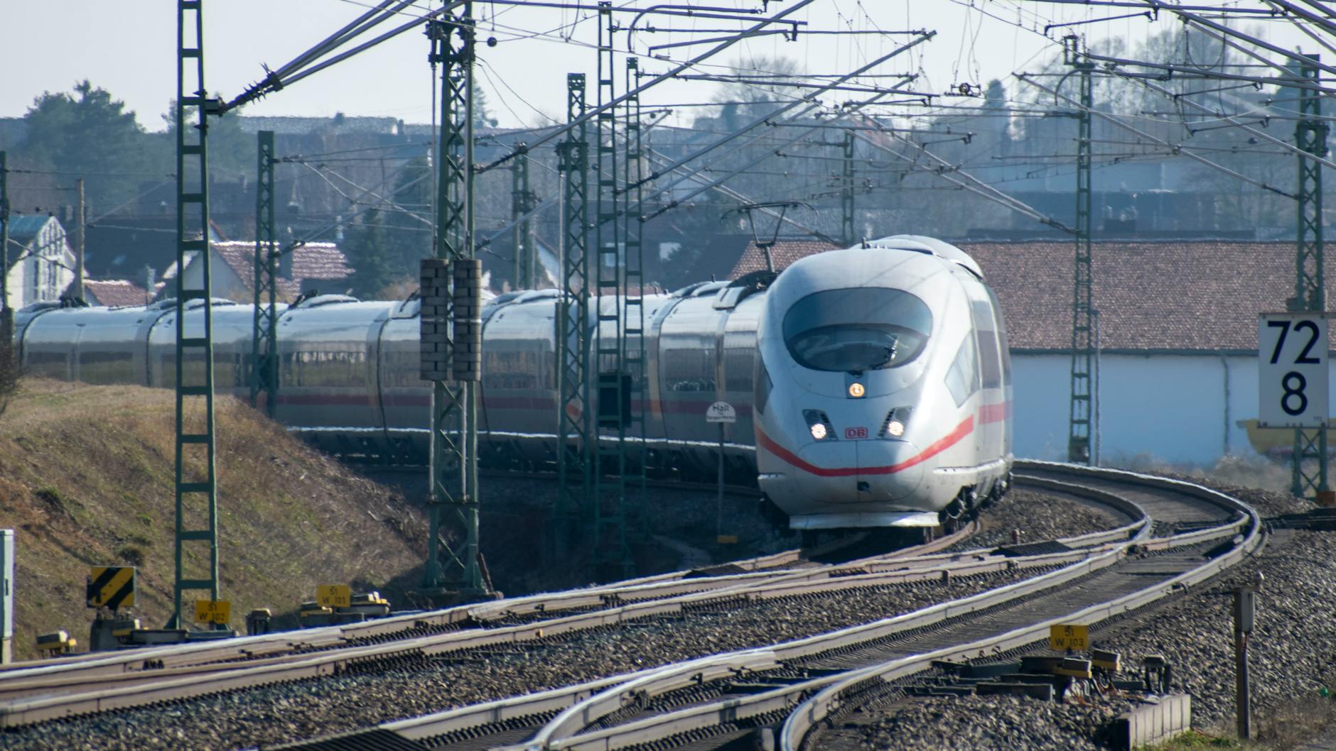 Symbolbild zum Thema NRW ICE Einsatz