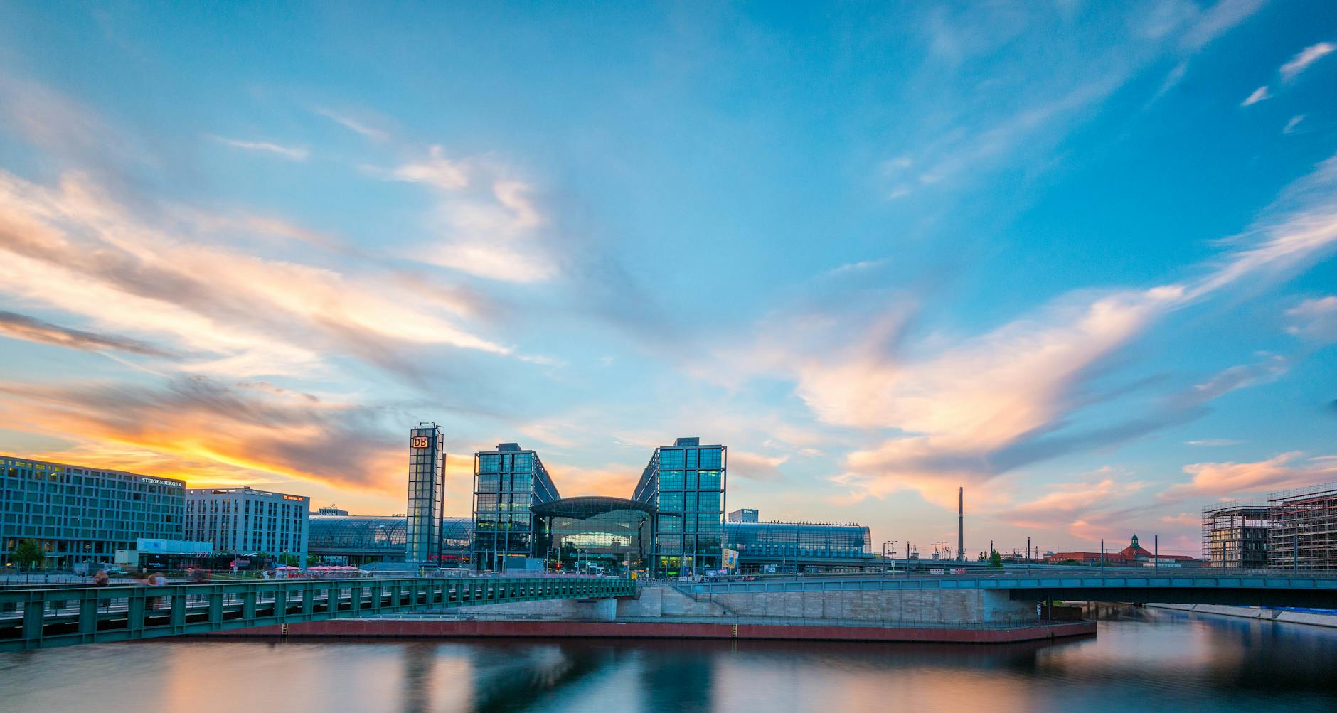 Detailansicht: Nürnberg Hauptbahnhof Exhibitionist