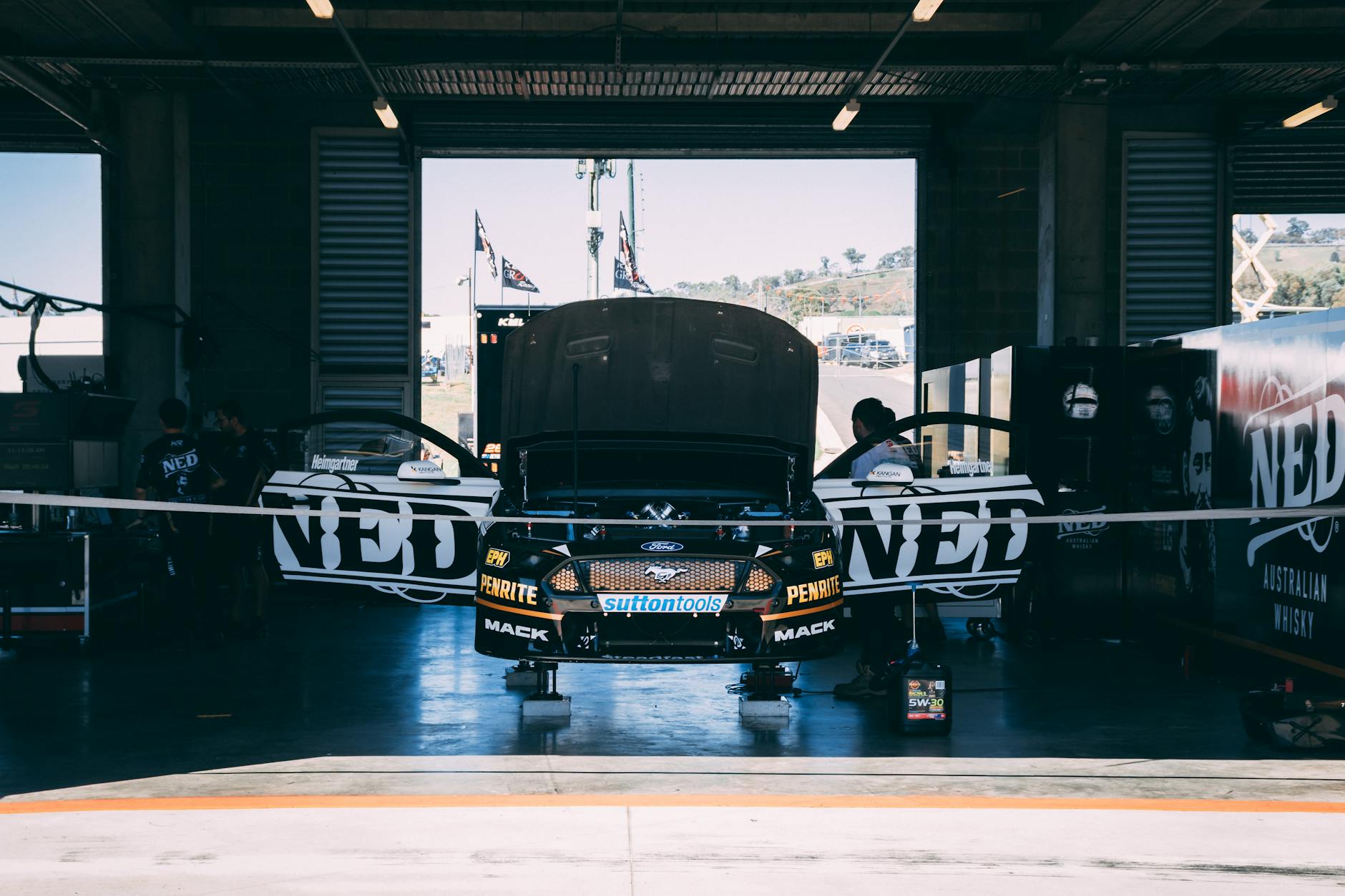 Symbolbild zum Thema Postauto Brand Kerzers