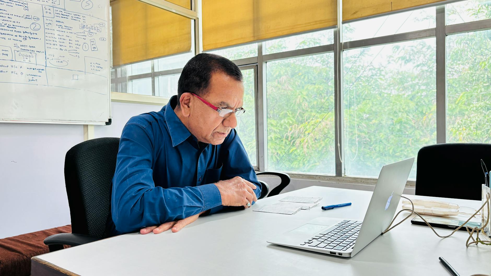 Symbolbild zum Thema Praful Hinge