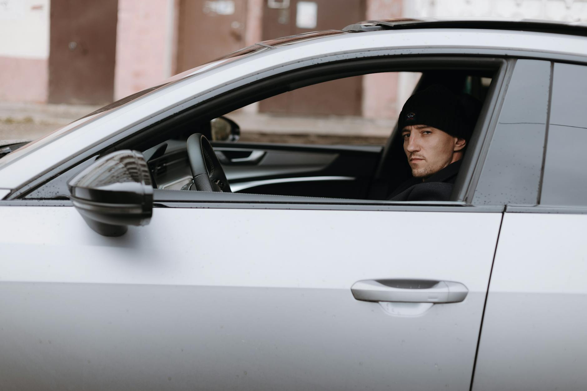 Illustration zu Rapper Luxusautos Zürich