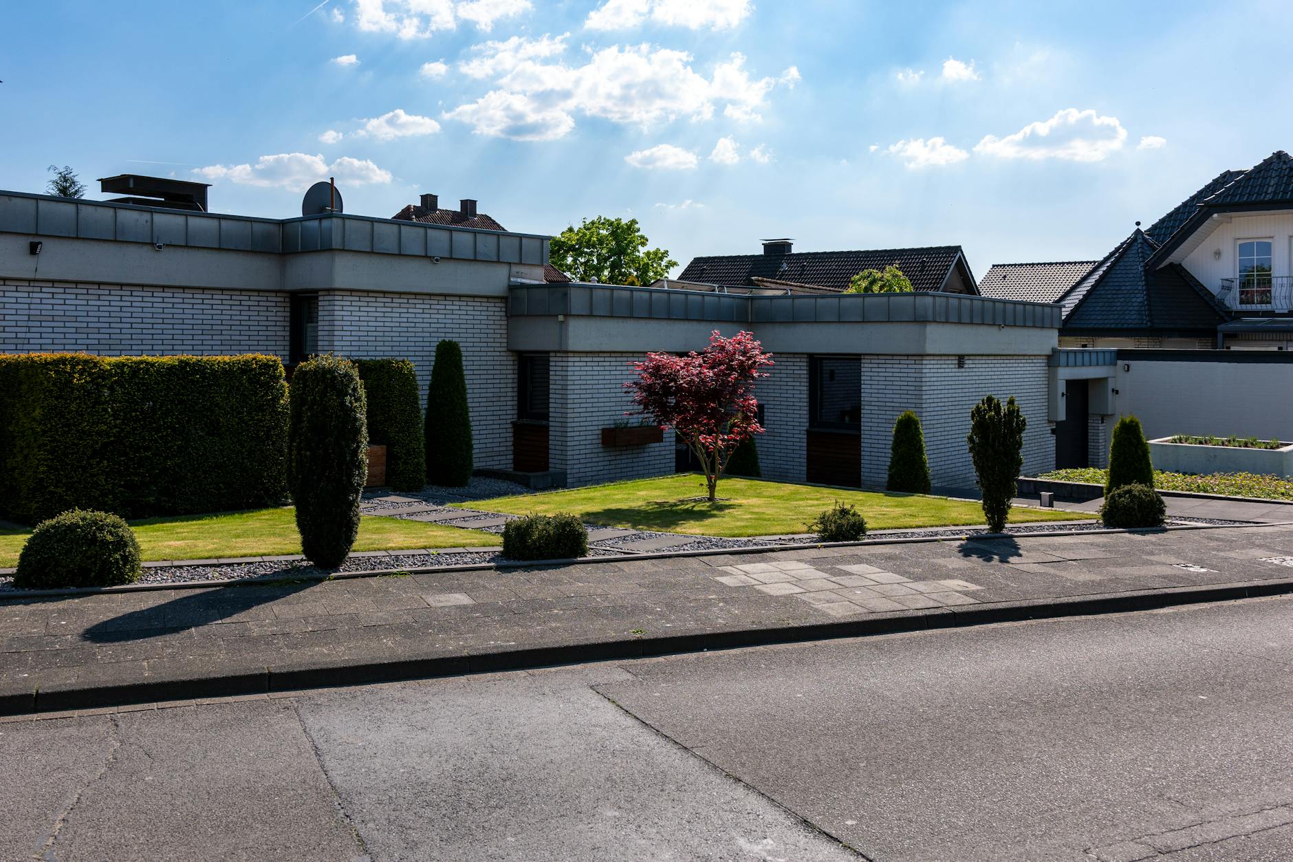Illustration zu Rosenweg Geuensee Verkauft