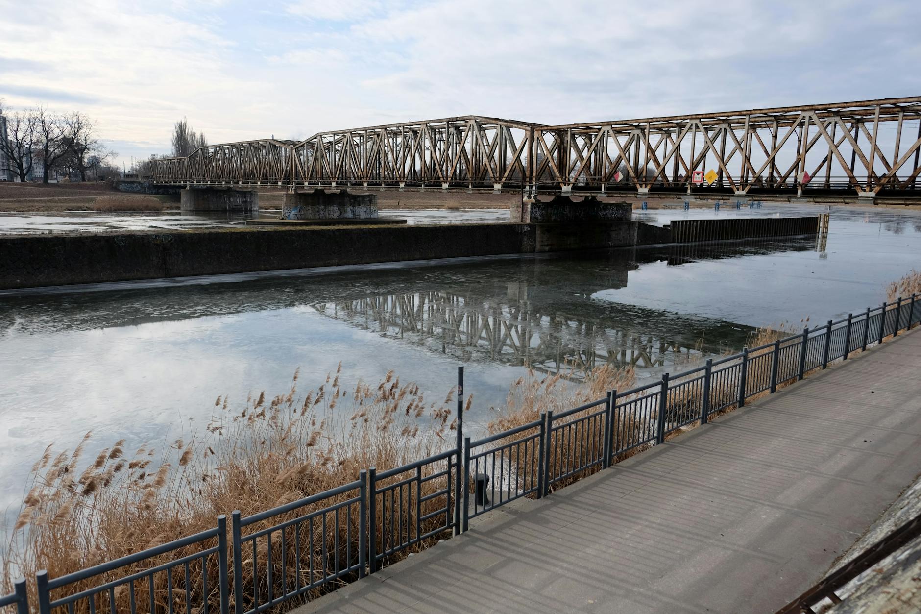 Illustration zu Saarbruecken - 1860 Muenchen