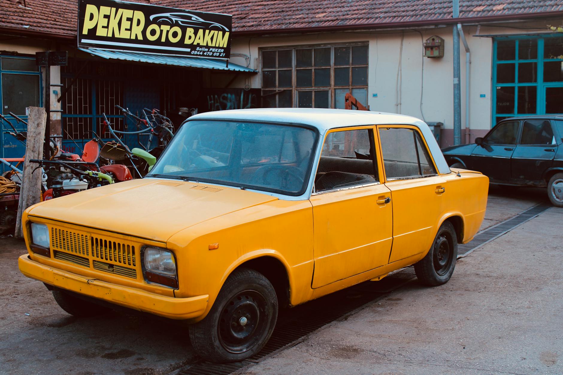 Detailansicht: Schrottauto Strafe