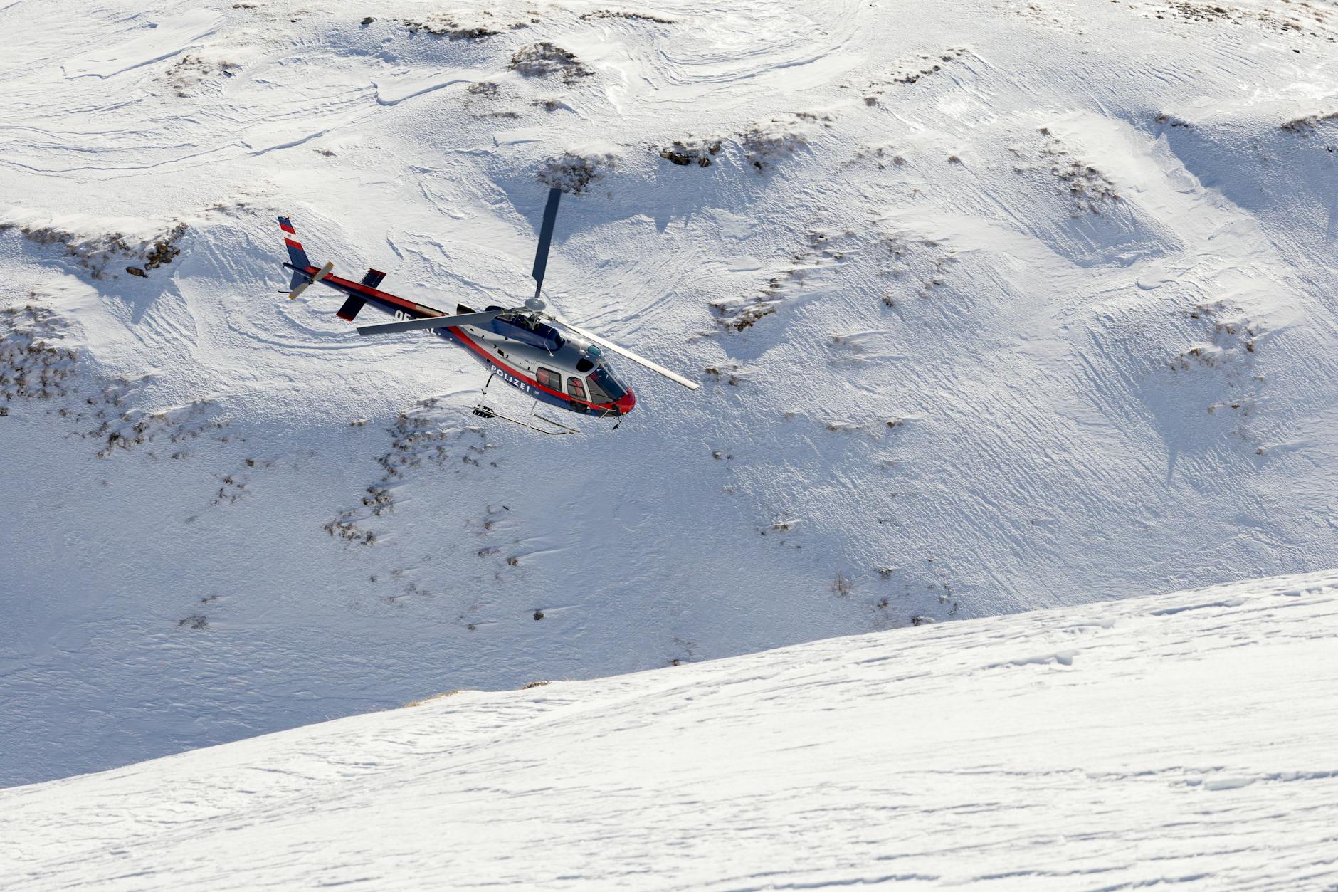 Illustration zu Skiunfall Unterwasser