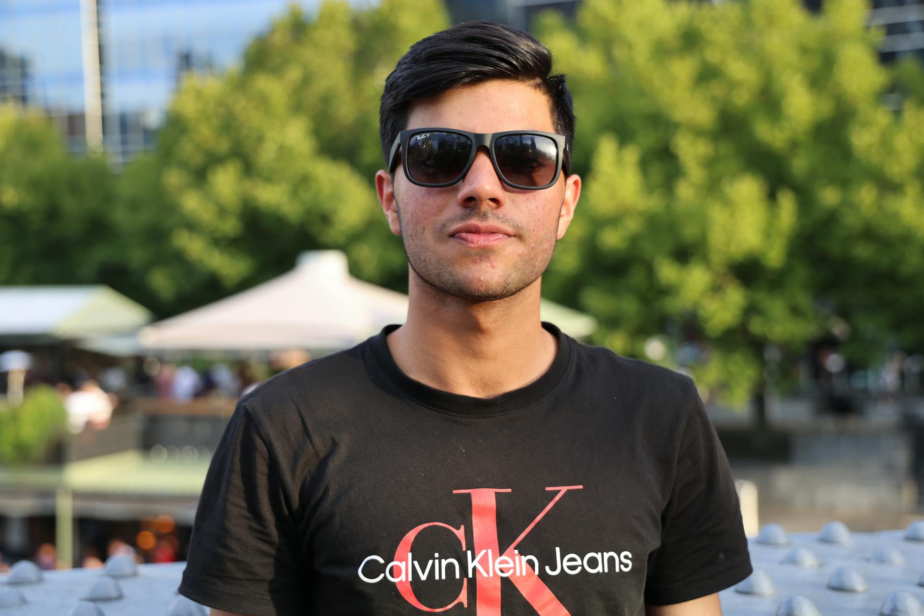 Illustration zu T-shirt Wetter Schweiz