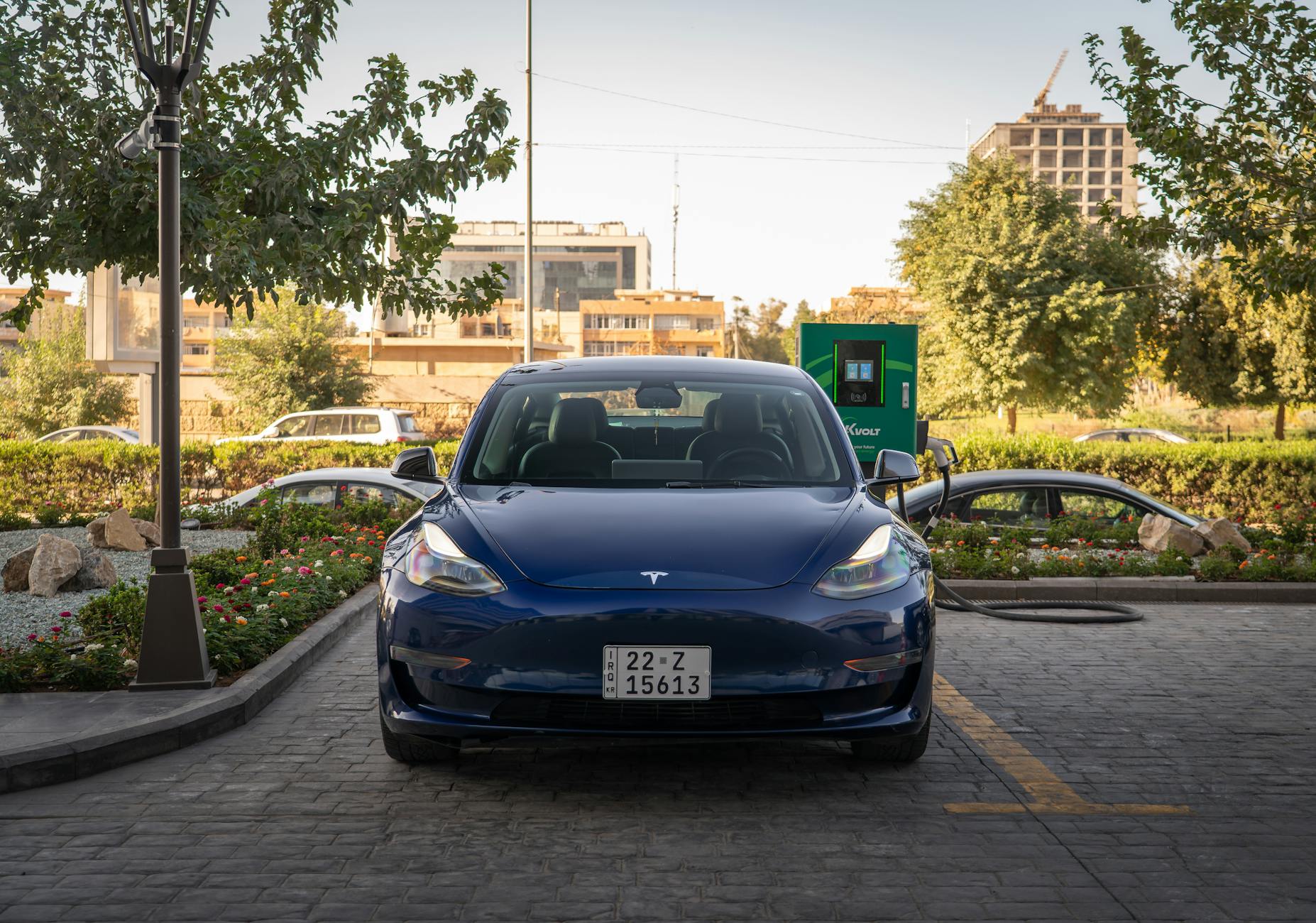 Detailansicht: Tesla Auto Unfall