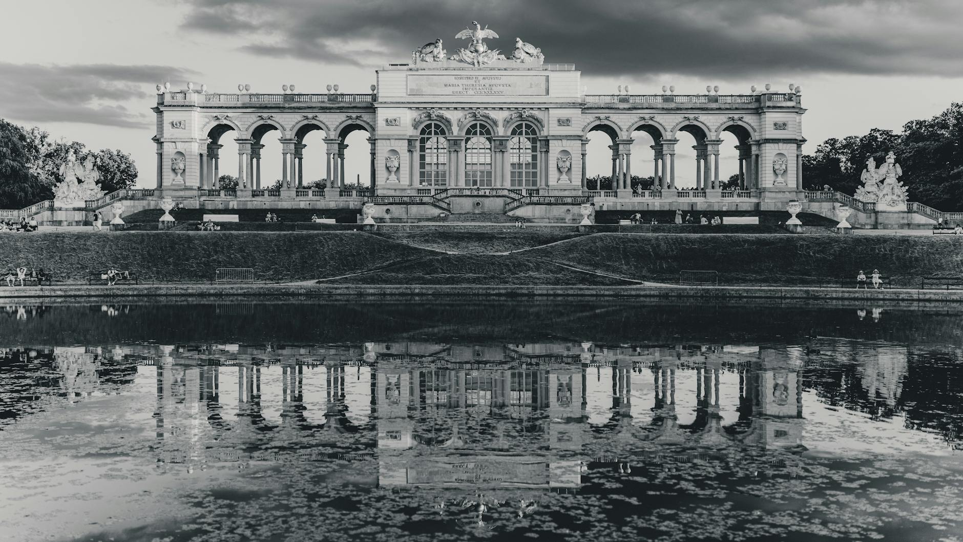 Illustration zu Tiergarten Schönbrunn