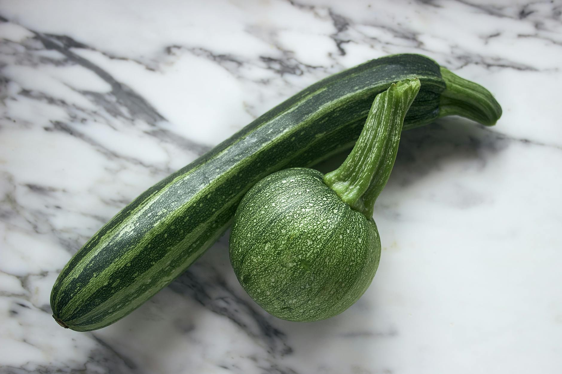 Detailansicht: Zucchini Pflanzen