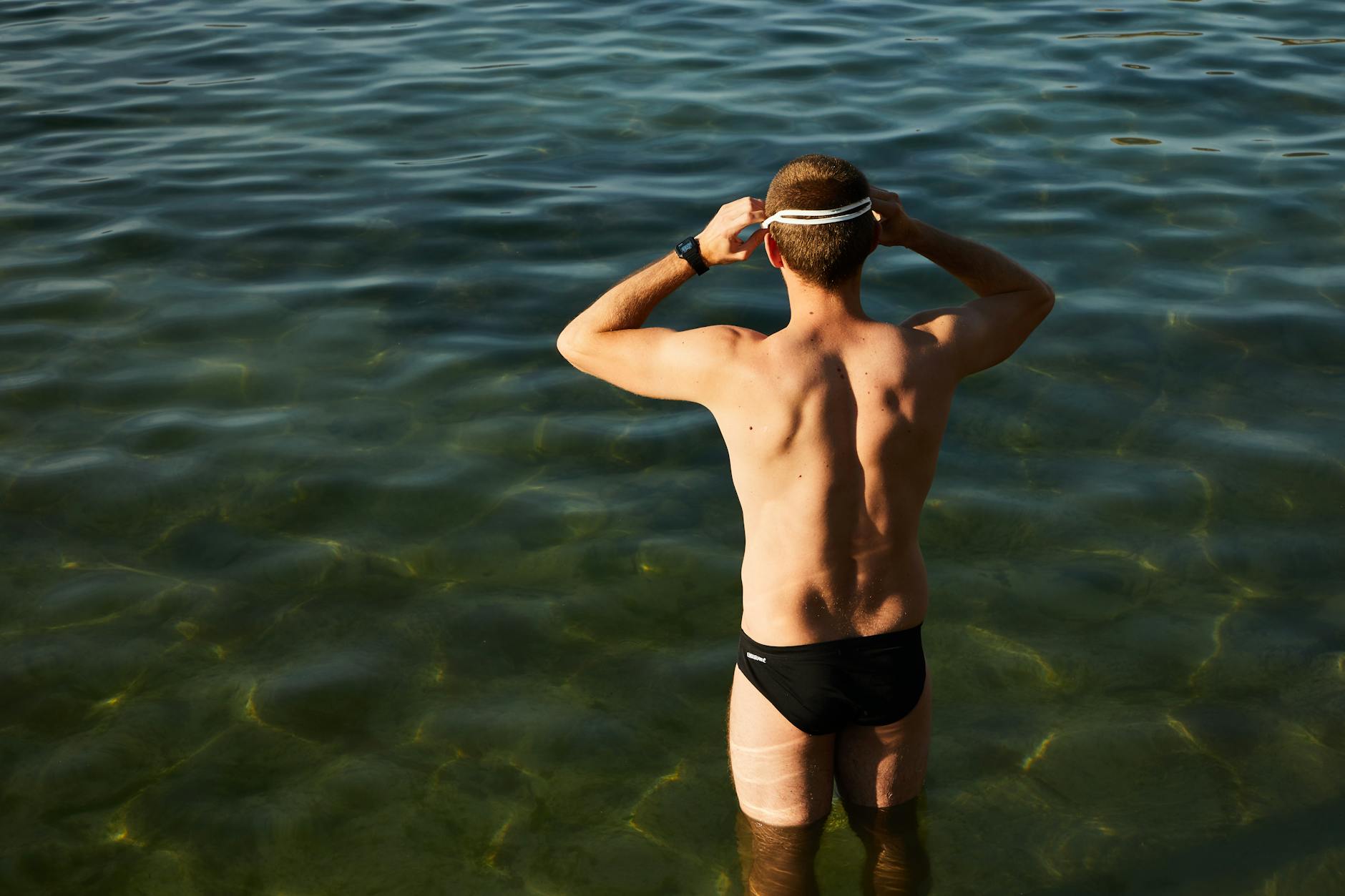 Illustration zu Zürichsee Schwimmen Winter